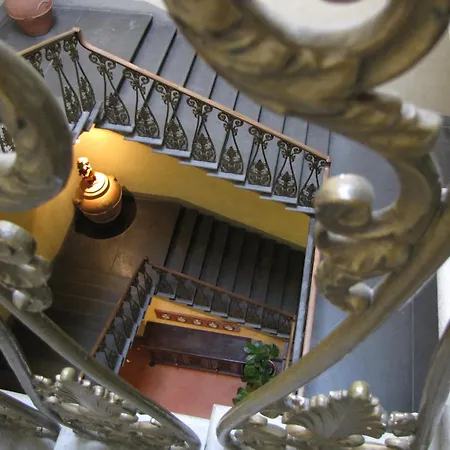 Casa Santo Nome Di Gesu