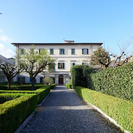 Casa Santo Nome Di Gesu