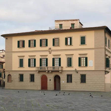 Casa Santo Nome Di Gesu Hotel