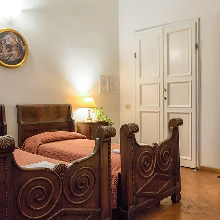 Casa Santo Nome Di Gesu Hotel