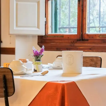 Casa Santo Nome Di Gesu Hotel Florence