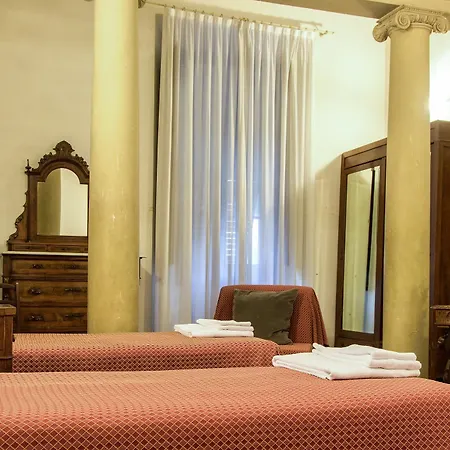 Casa Santo Nome Di Gesu Hotel Florence