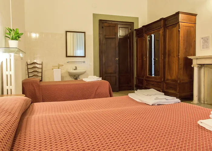 Casa Santo Nome Di Gesu Florence