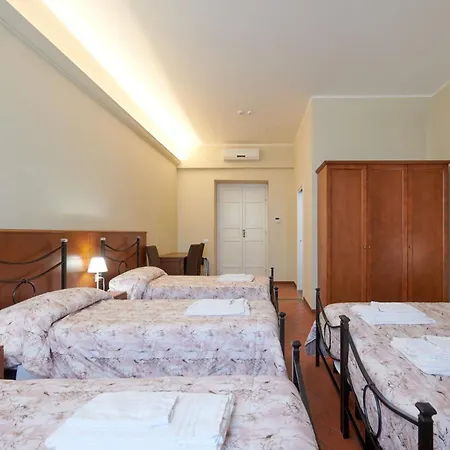 Casa Santo Nome Di Gesu 3* Florencie